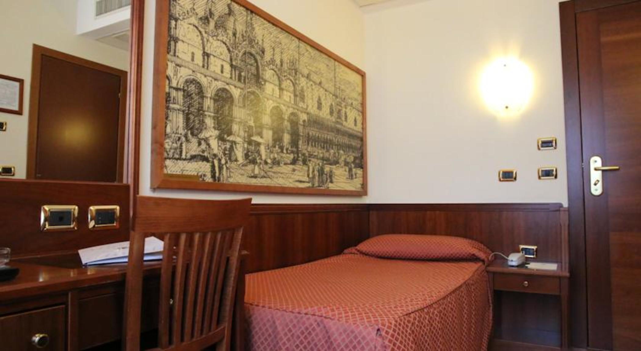 Hotel President Venezia เมสเตร ภายนอก รูปภาพ